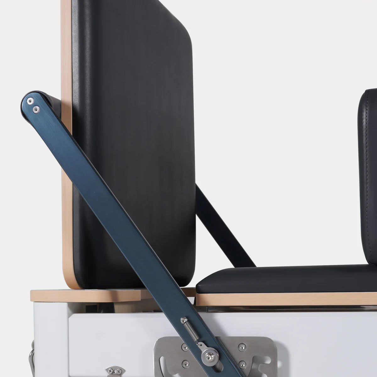 Folding Pilates reformer aluminium
